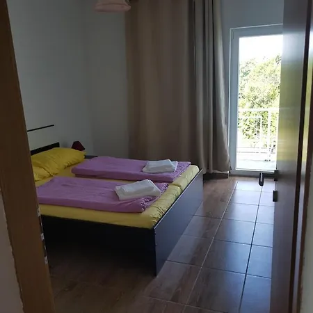 Apartman Meg דירה